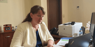 Министър Деница Сачева