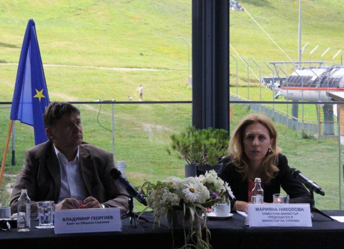 Среща на Марияна Николова с представители на зимните курорти
