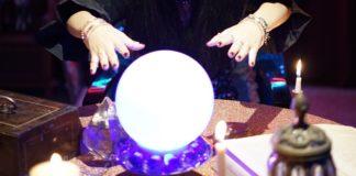 Гадателка, ясновидка, магьосница