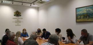 Министър Николова и екскурзоводите