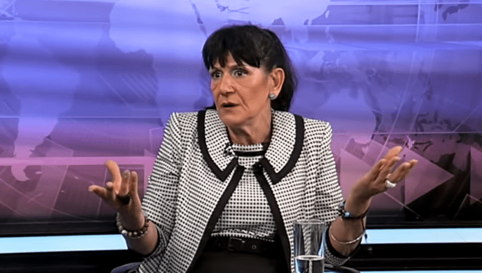 Ива Николова от ПИК