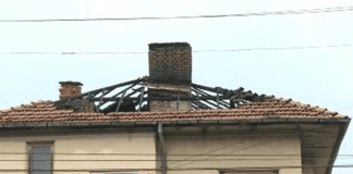 Покрив в Мездра