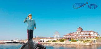 Момчето си отива