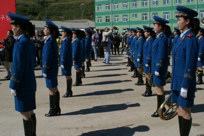 Северна Корея - парад.