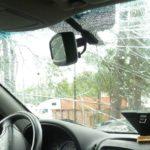 Счупено предно стъкло на кола