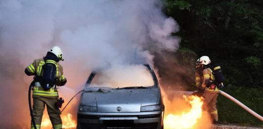 Запалена кола