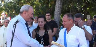 Награждаване на Петър Лесов