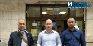 Граждани внесоха оставките на Димитър Николов и Вълчо Чолаков