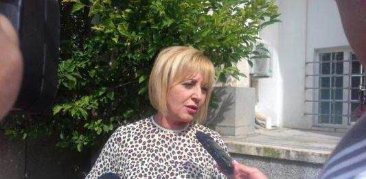 Мая Манолова