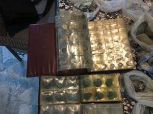 Монети и антични предмети