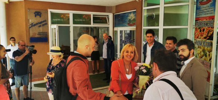 Мая Манолова