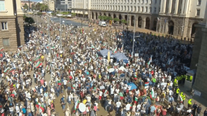 Ден 56 на протестите - Велико Народно Въстание