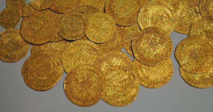 Златни монети