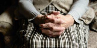 Пенсионерка, пенсии, пенсионери