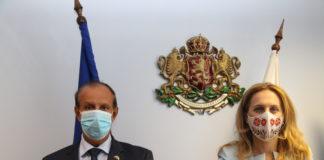 Вицепремиерът Марияна Николова и Н.Пр. Султан Рашид Султан Алкайтуб Алнуайми, извънреден и пълномощен посланик на Обединените арабски емирства