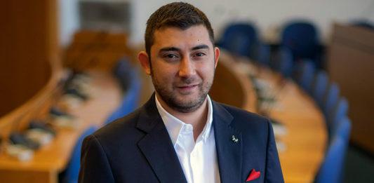 Карлос Контрера