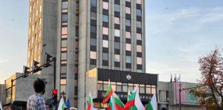 Протестиращи във Варна