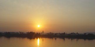 Залез на р. Нил.