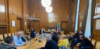 Среща на Димитър Николов с ръководствата на болници заради COVID-19