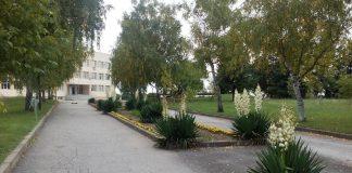 Професионалната гимназия по облекло и хранене в Шумен