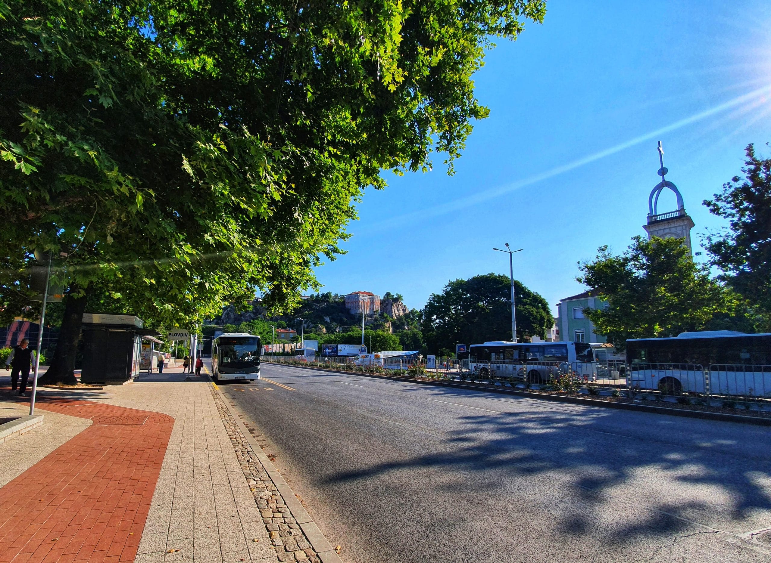 Очаква се скоро 30 шофьори от Индия да бъдат назначени