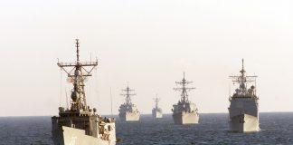 военни кораби