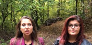 Искра Михайлова вляво