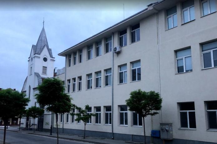 Природо-математическа гимназия Никола Обрешков в Казанлък