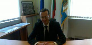 Александър Долев