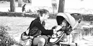 Детегледачка. Снимка: Pixabay.