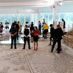 Сватба върху мозайка