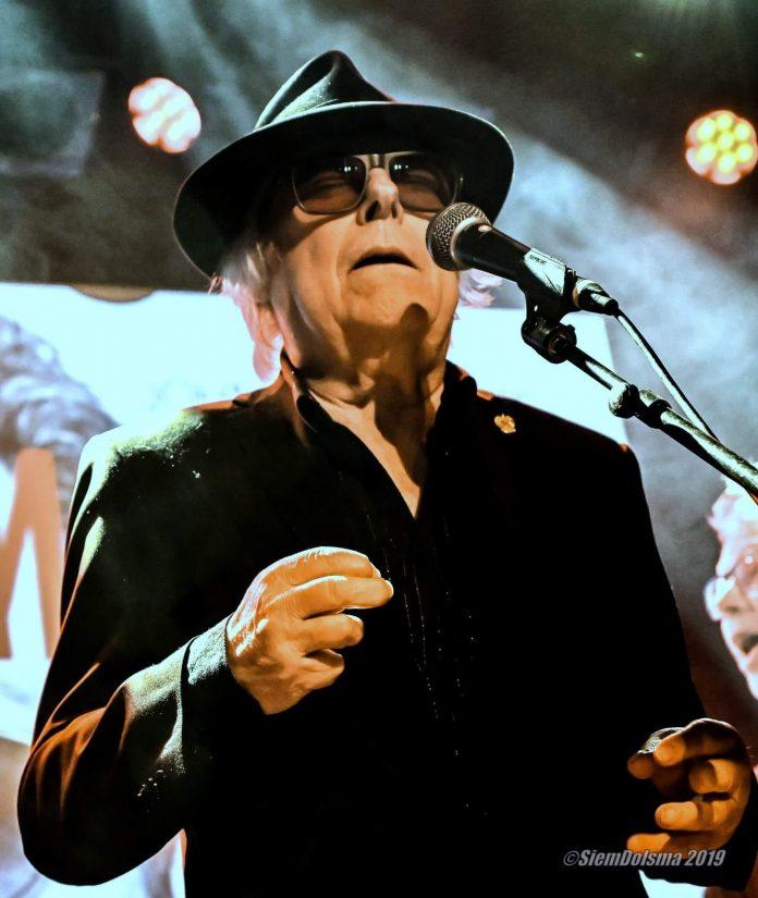 Оскар Бентън