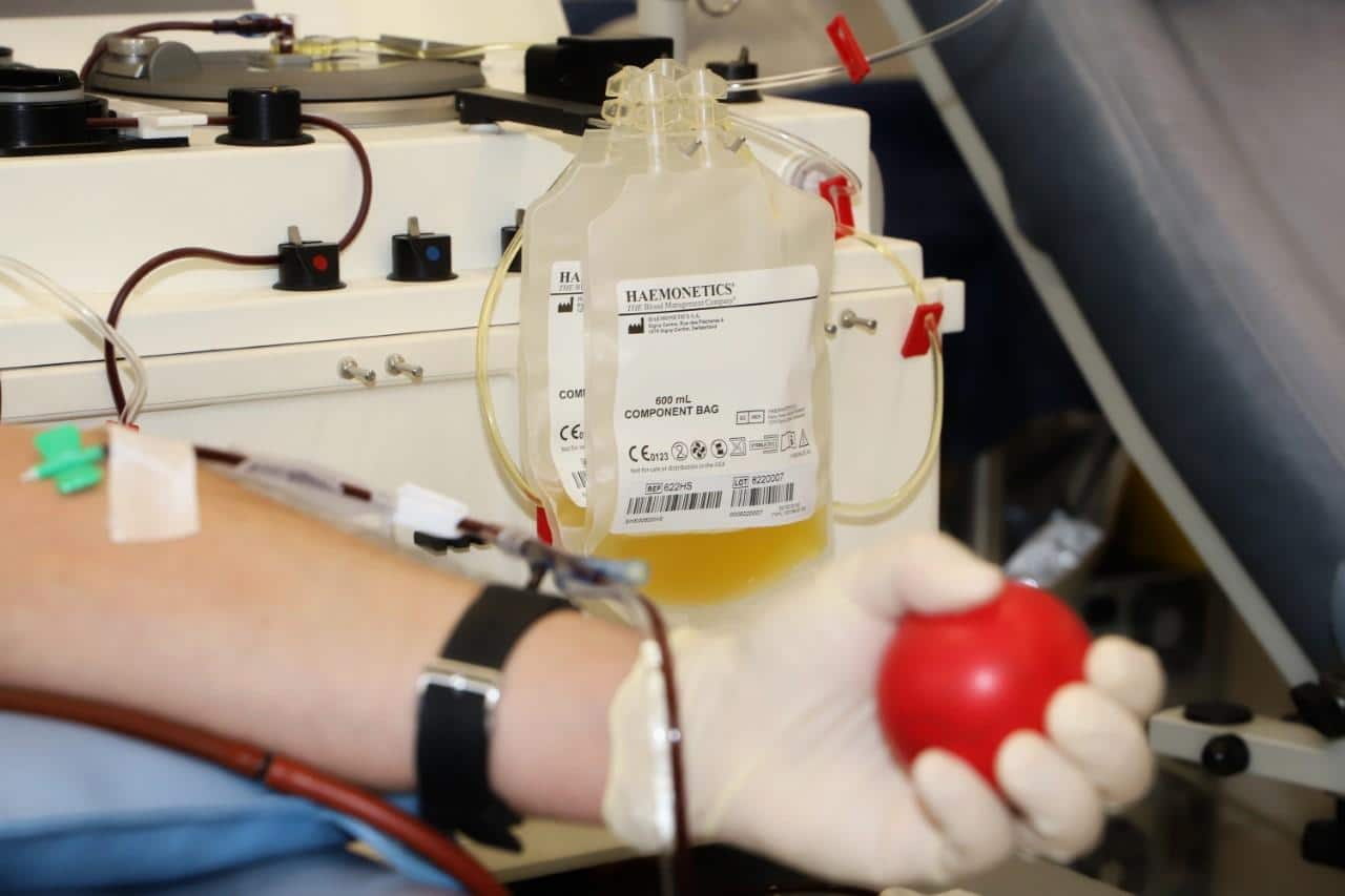 Дaрявайте кръв дарявайте плазма споделяйте живота споделяйте често Това е
