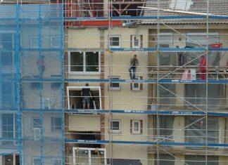 Саниране на жилищни сгради. Снимка: Pixabay.