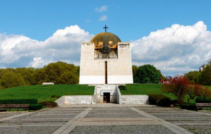 Пантеон-Русе