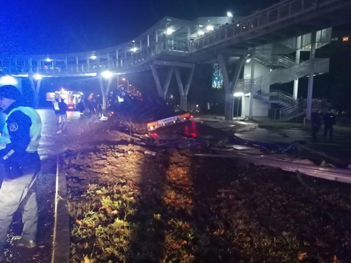 Обърнат ТИР