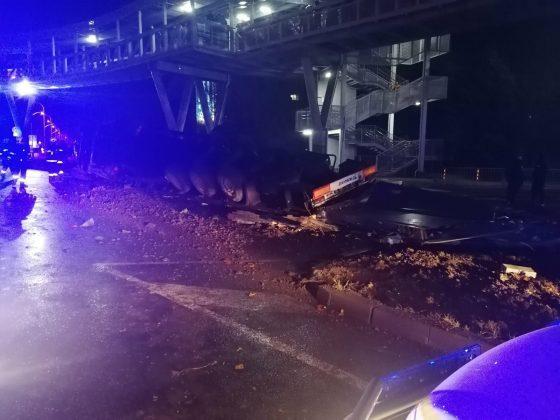 Обърнат ТИР