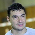 Владо Николов