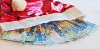 Коледен бонус. Снимка: Pixabay.