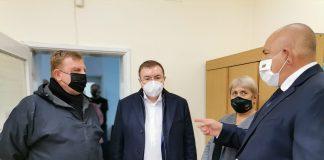 Бойко Борисов, Костадин Ангелов и Красимир Каракачанов инспектираха съхранението на ваксините в Пловдив