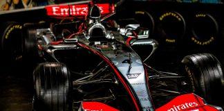 Кола на Формула 1.