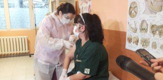 Медицинската сестра Златина Парушева