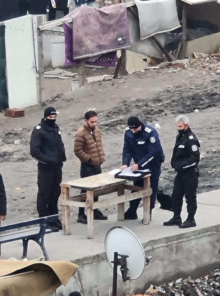 Цигани нарушиха COVID мерките и се събраха на празненство в Хасково