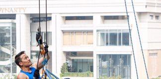 Лай Чи-вай изкачва небостъргач.