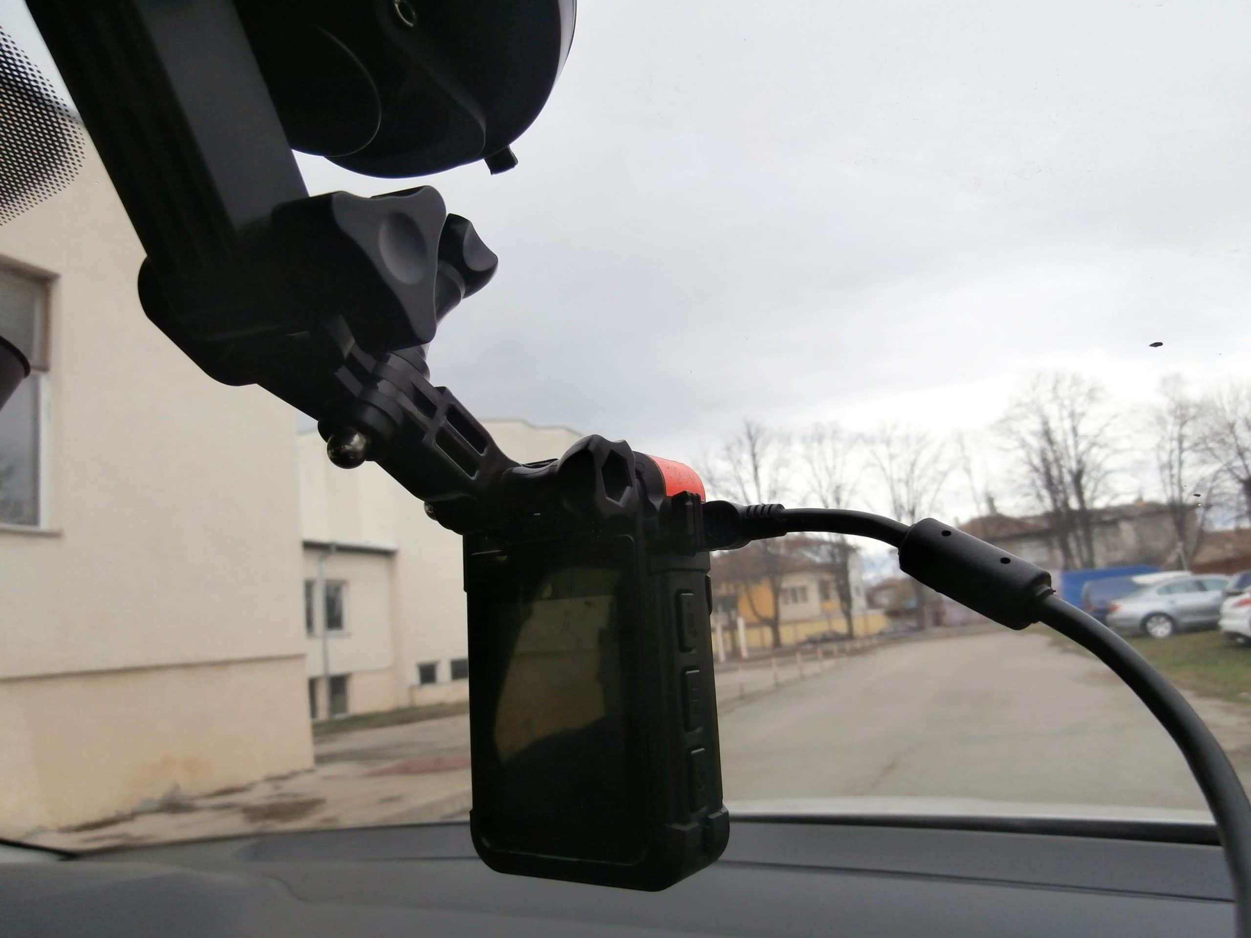 От днес полицаите ще следят за нарушители с нови мобилни