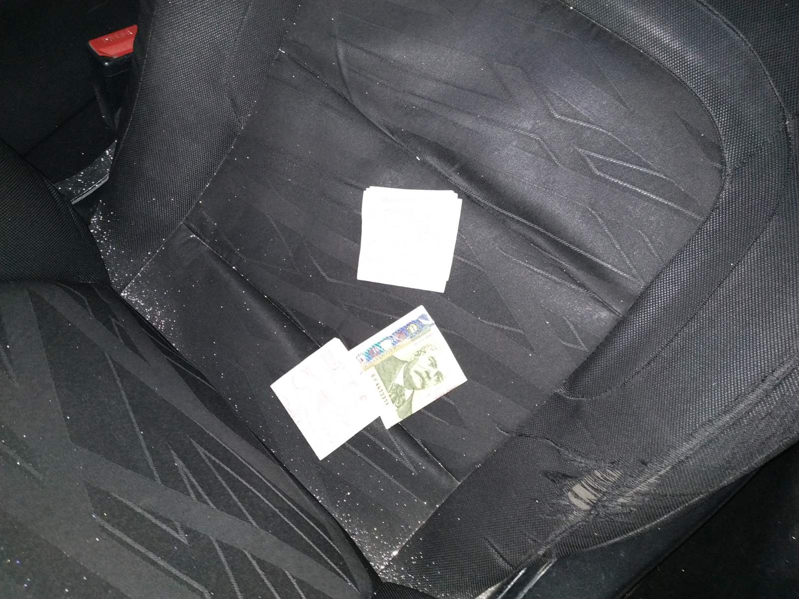 За предложен подкуп на полицаи 56 годишна е задържана в РУ Кирково