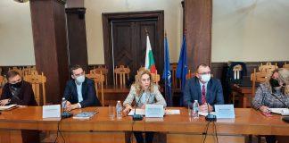 Посещението на министър Марияна Николова в Бургас