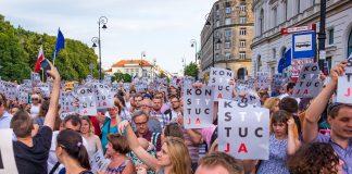 Протест в Полша.