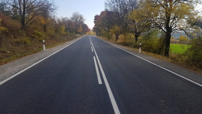 Ремонтиран път