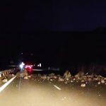 Скална маса падна на АМ "Струма"